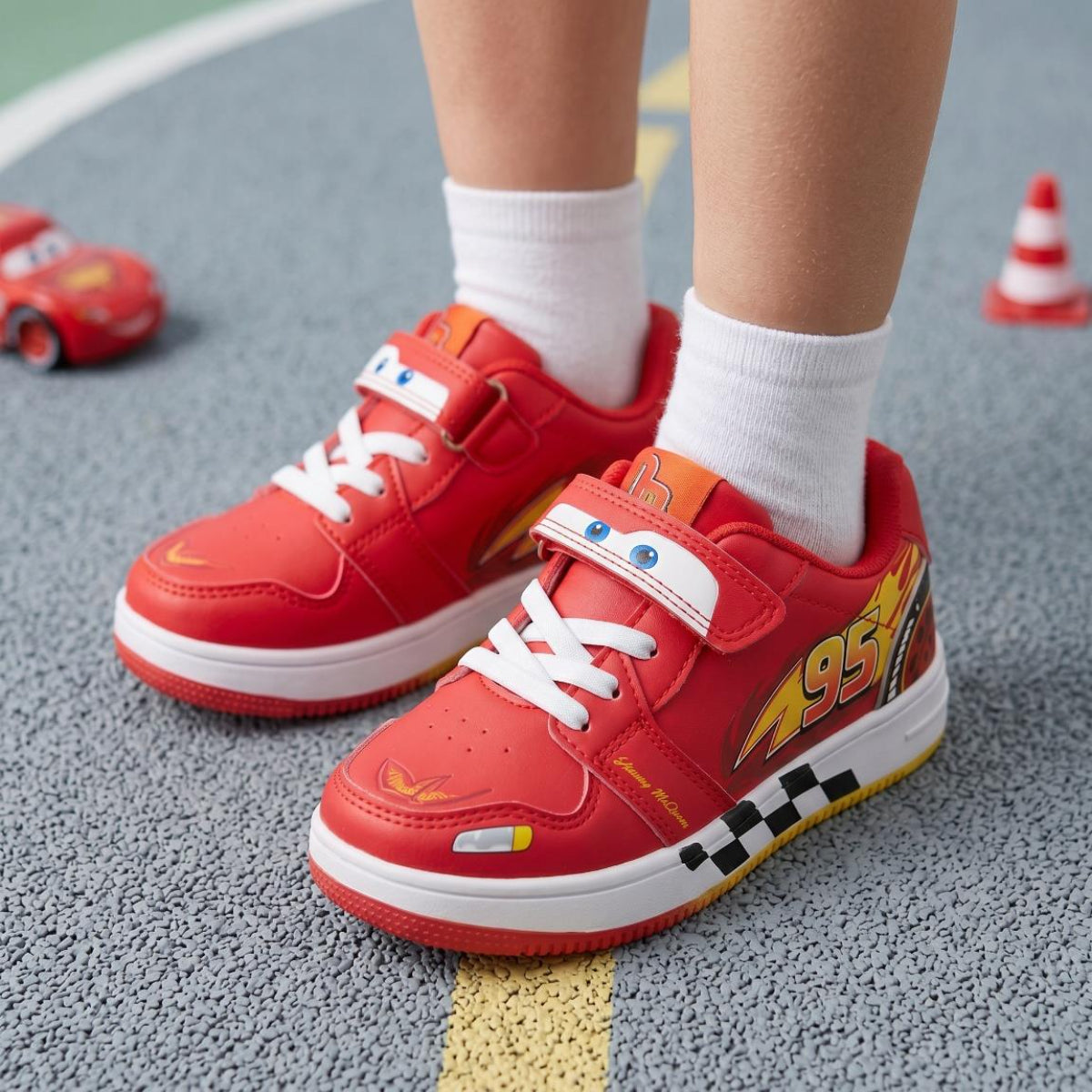 Disney Cars Kinder Sportschuhe Größe 30–37 für Schule Freizeit Alltag und unterwegs