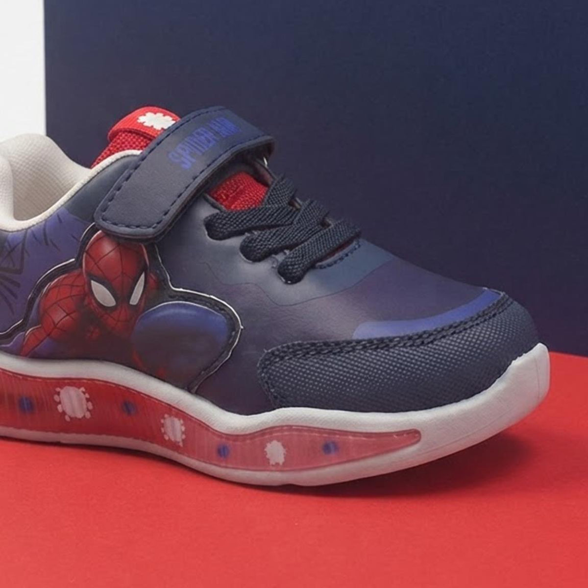 Marvel Spiderman Kinder Sneaker mit Licht Sportliche Schuhe für Schule Freizeit und Alltag