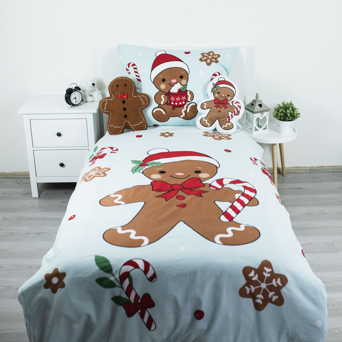 Gingerbread Man Dekokissen 40 cm Lebkuchenmann Formkissen aus Diamond Velvet