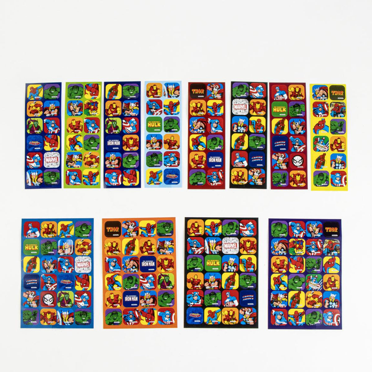 Marvel StickerWorld Sticker Pack – Sticker Set & Schreibwaren für Schule & Kreativprojekte