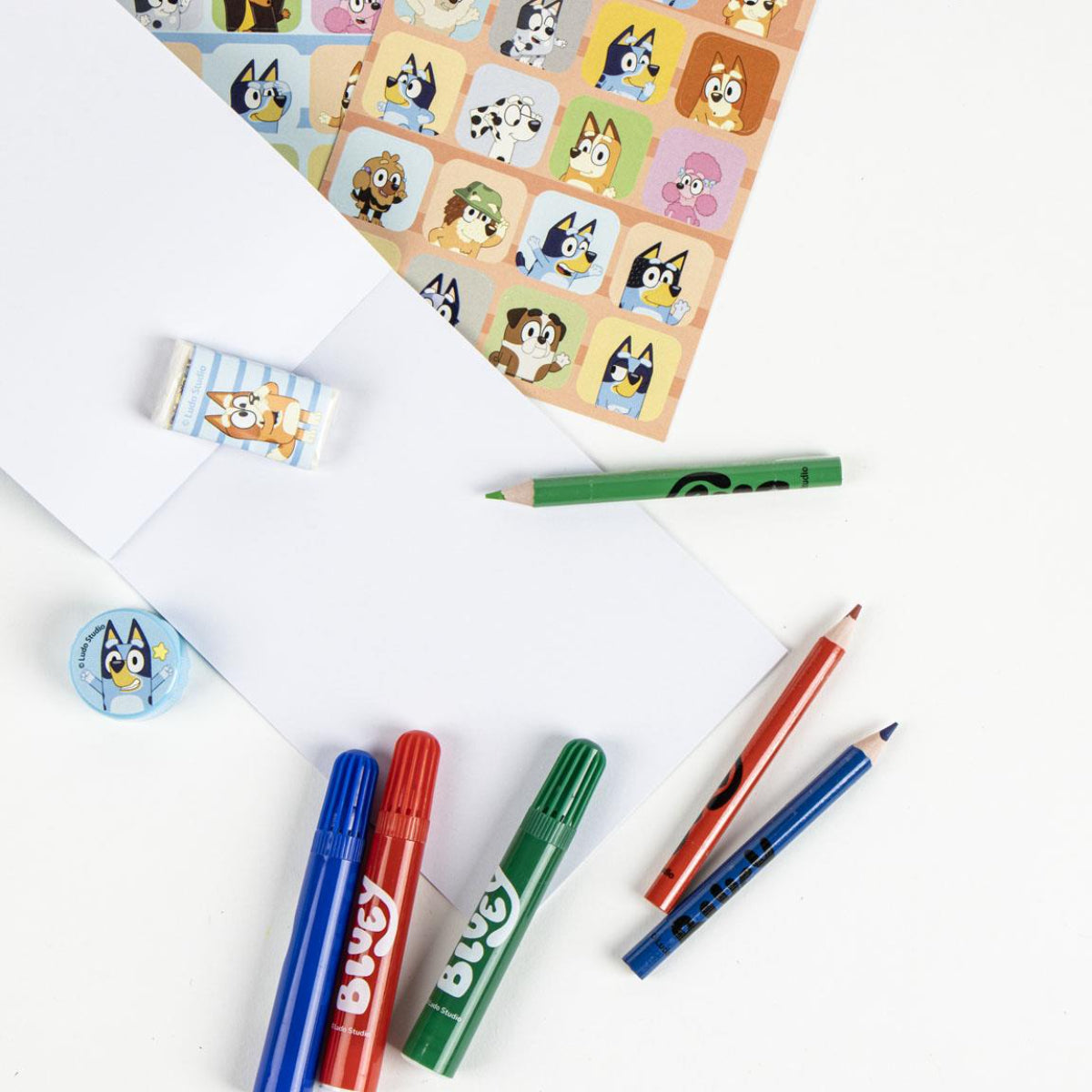 Bluey CreativeCase Zeichenkoffer – Rollkoffer & Schreibset mit Farben und Stiften