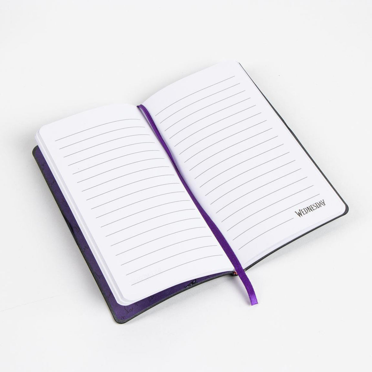 Wednesday Premium Notizbuch – Elegantes Tagebuch für kreative Gedanken
