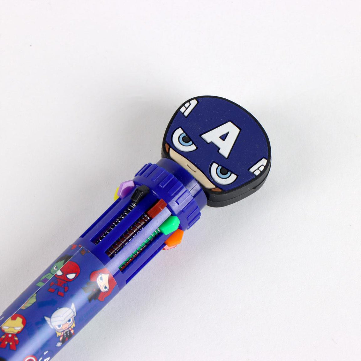 Marvel Avengers Pen für Hausaufgaben Freizeit und Schreibtisch