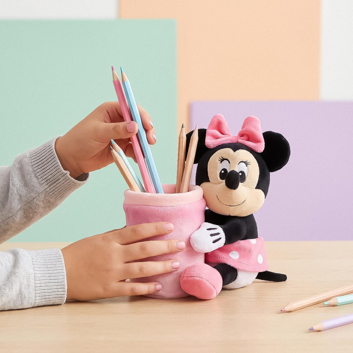 Disney Minnie Mouse Kinder Stiftehalter Plüsch für Bleistifte Marker Schreibtisch und Kinderzimmer