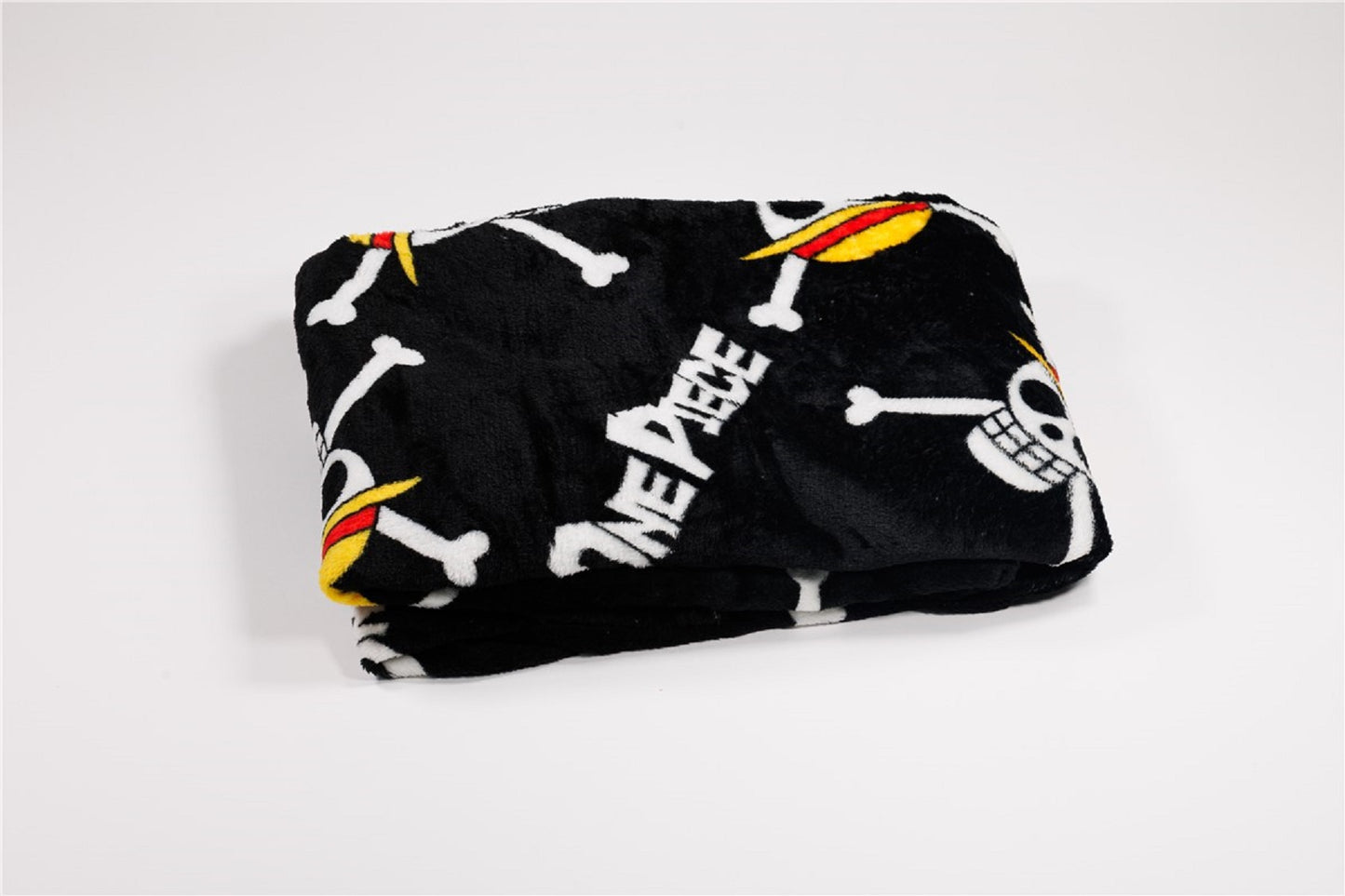 One Piece Sherpa Decke – Superweiche Kuscheldecke 130x160 cm für Anime-Fans