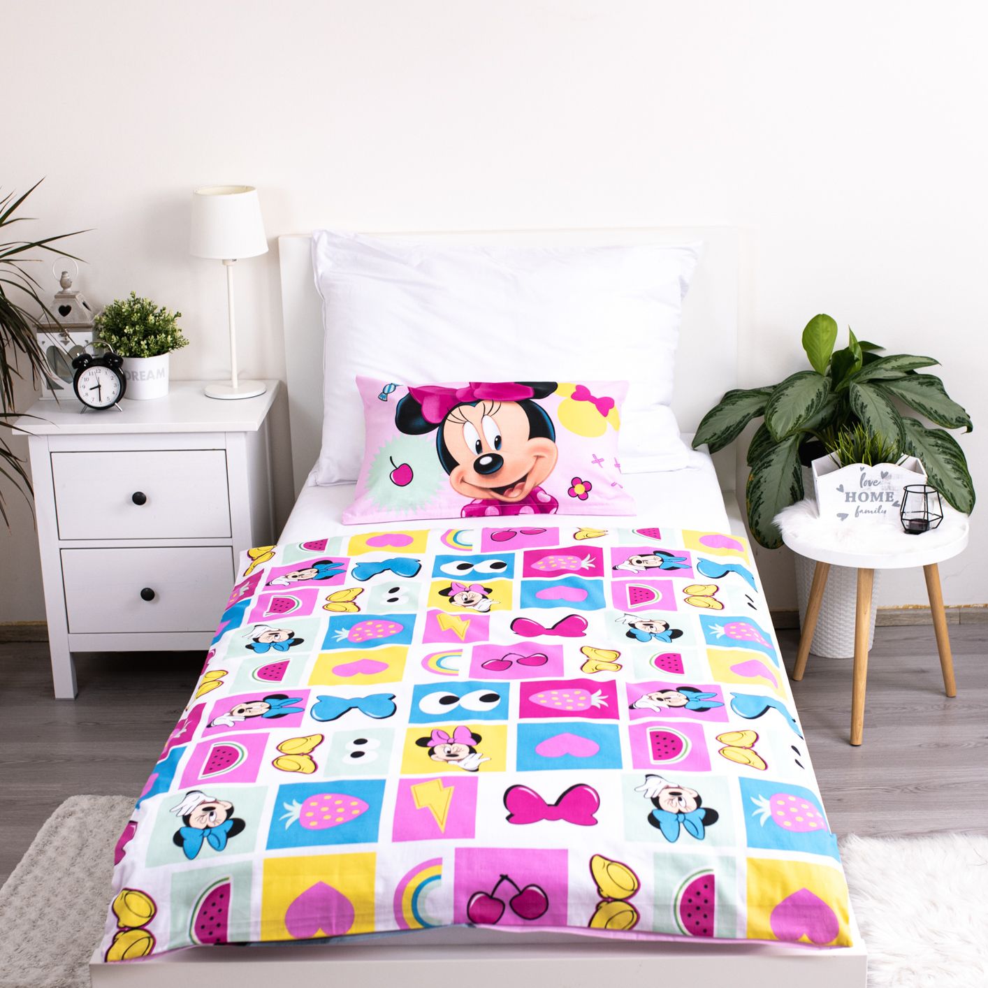 Disney Minnie Mouse Kinderbettwäsche – Bettbezug 100x135 cm & Kissenbezug 40x60 cm
