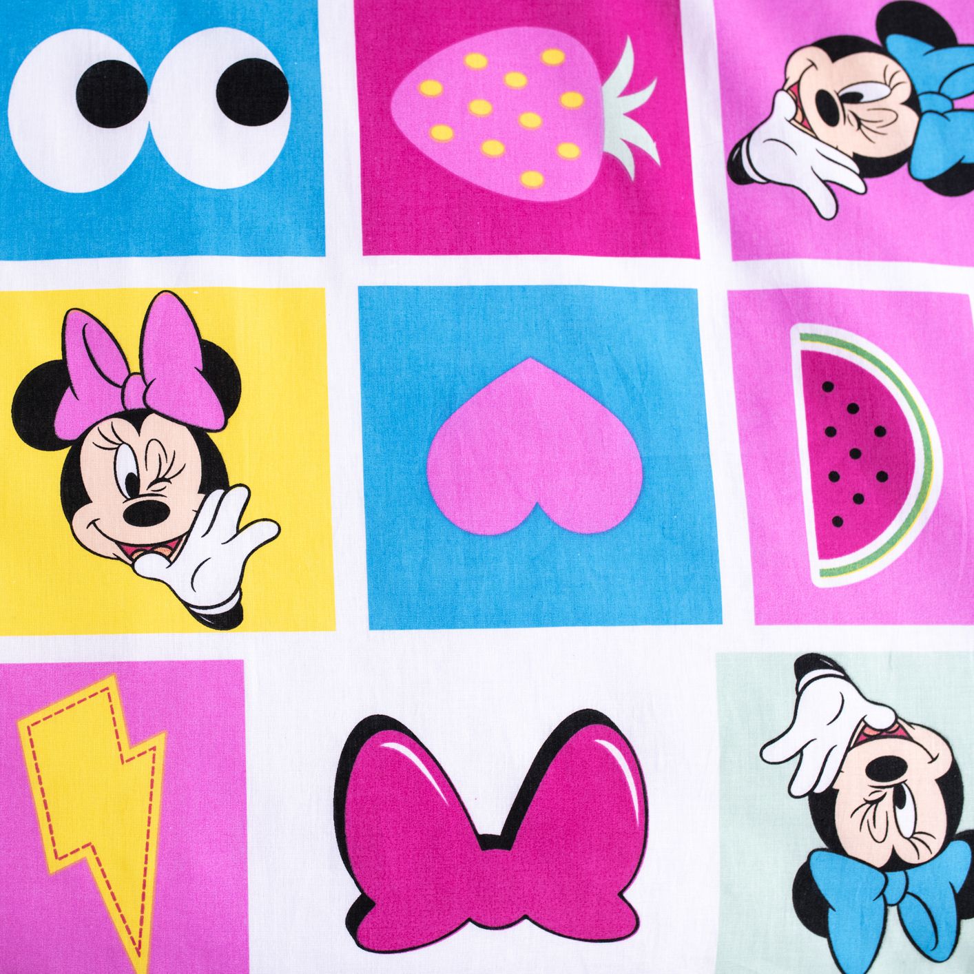 Disney Minnie Mouse Kinderbettwäsche – Bettbezug 100x135 cm & Kissenbezug 40x60 cm
