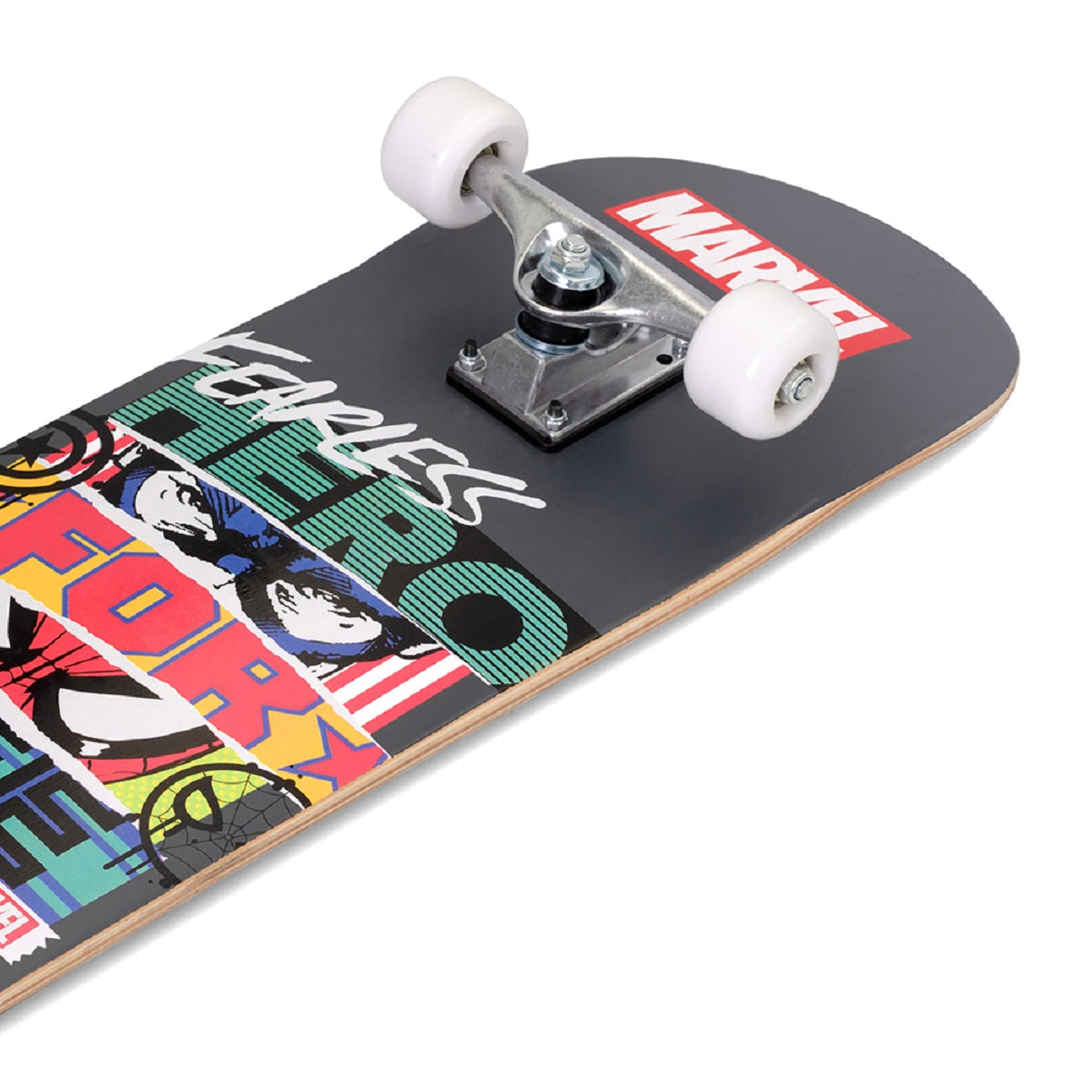 Marvel Fearless Skateboard – Robustes Holzboard mit rutschfestem Deck für sicheren Fahrspaß