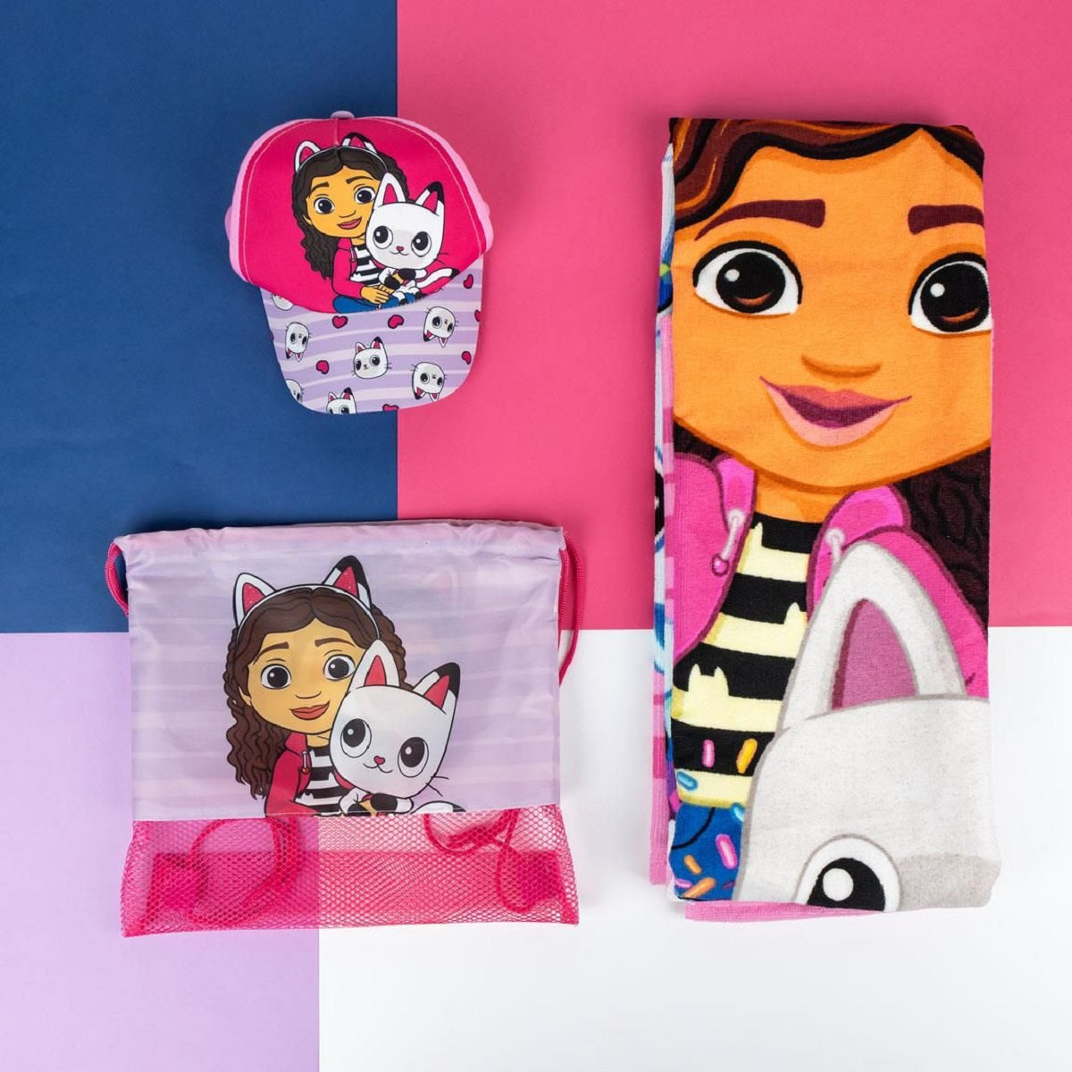 Gabby's Dollhouse Sommerset Strandtuch, Kappe und Tasche für Fans von Gabby's Dollhouse