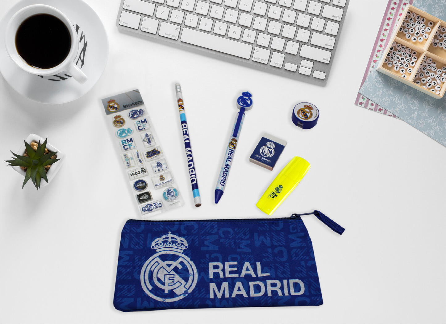 Real Madrid Schulset mit Federmäppchen, Bleistift und Textmarker