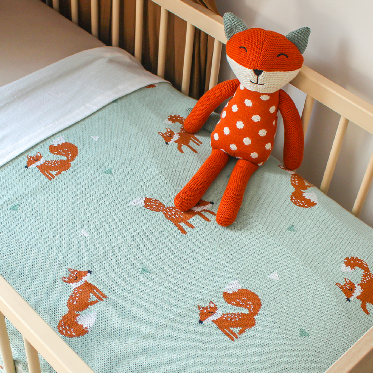 Kidzroom Cuddle Me Tight Fuchs Charlie 44 cm – Kuscheliger Abenteuer-Fuchs für Kinder
