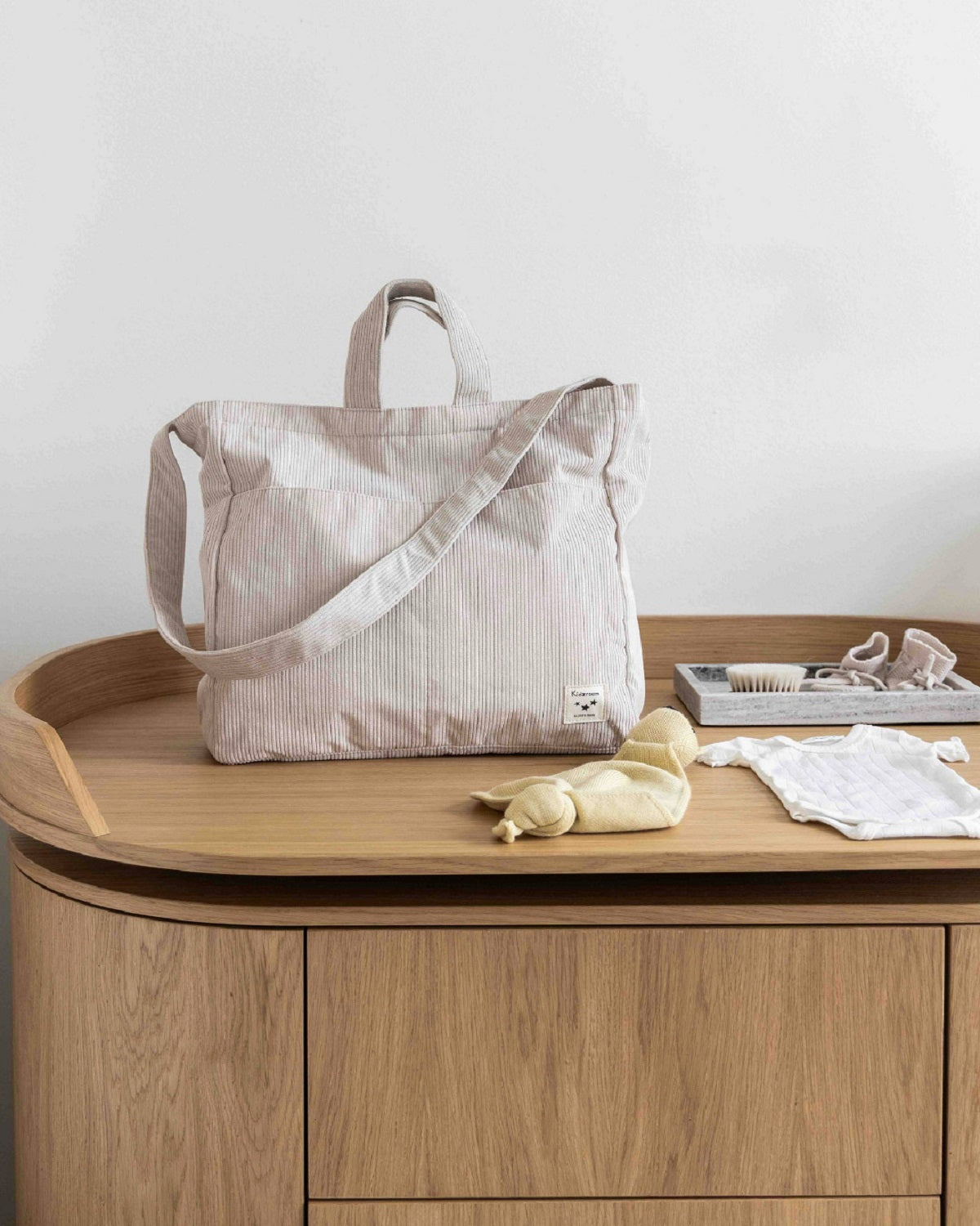 Kidzroom Care Tenderness Windeltasche – Mit Wickelunterlage und viel Stauraum