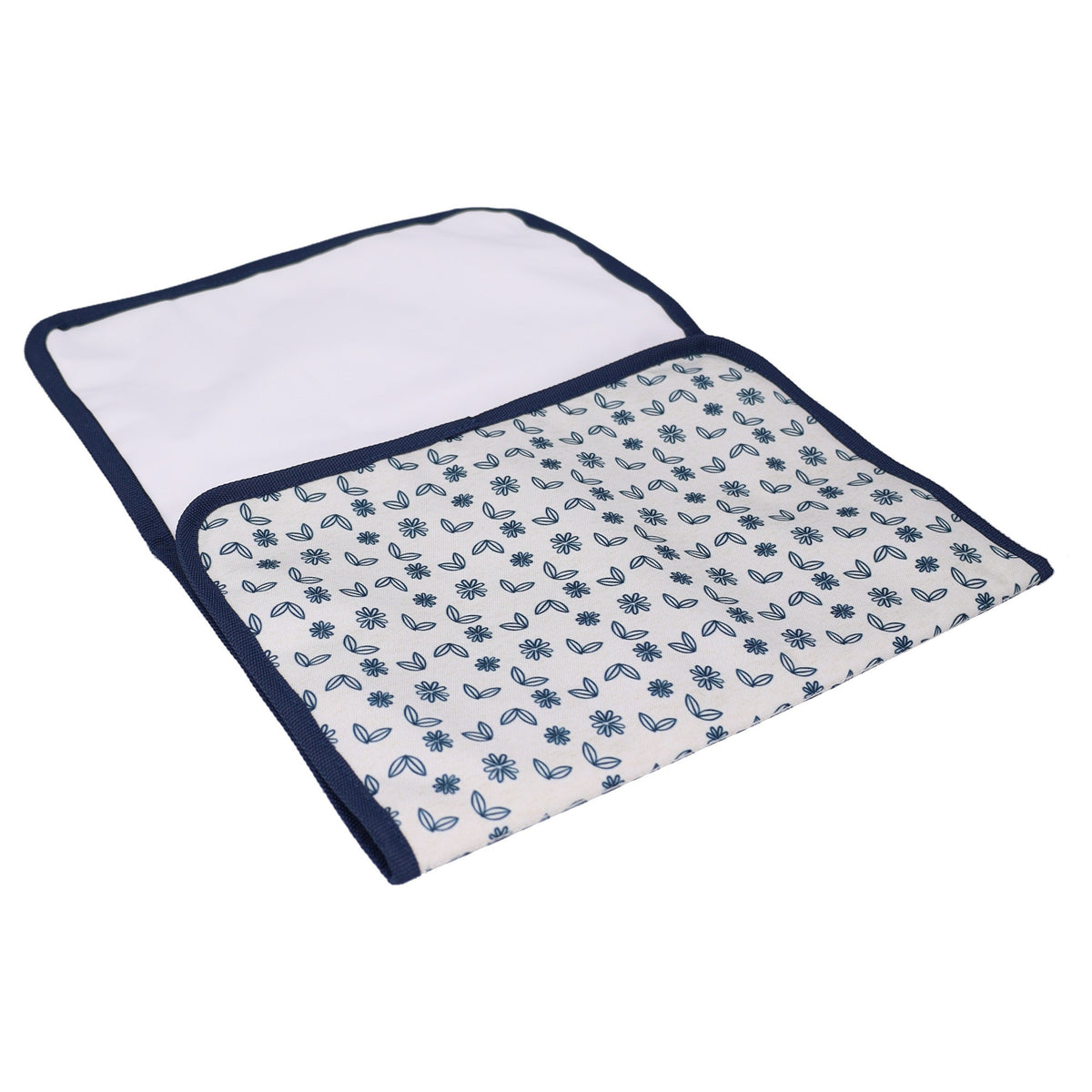 Disney Winnie The Pooh Better Care Wickeltasche 17,9 L mit Wickelunterlage und Kinderwagenhaken