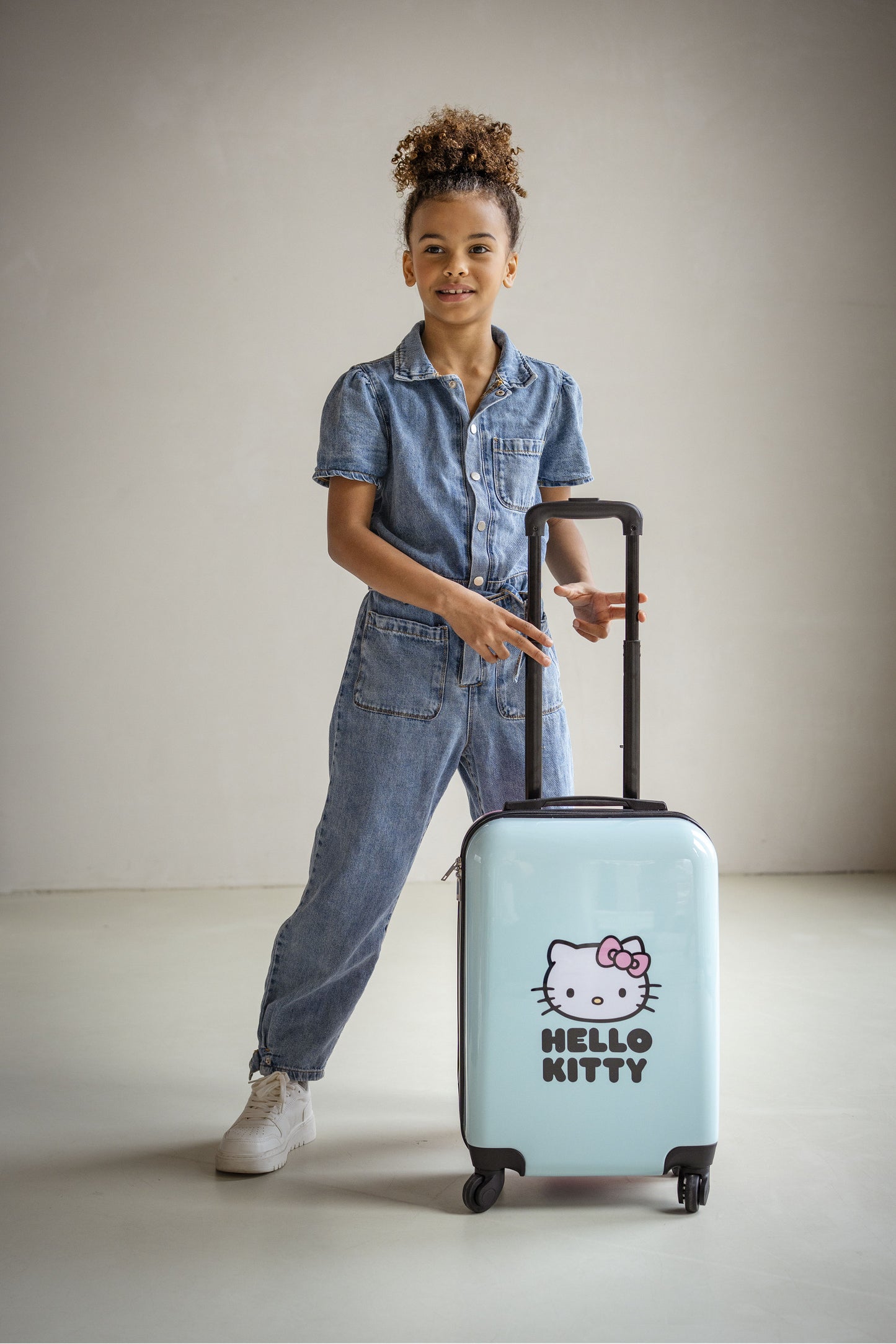 Hello Kitty Trolley Koffer „Voyage Vibes“ – Blau-Rosa mit verspieltem Design