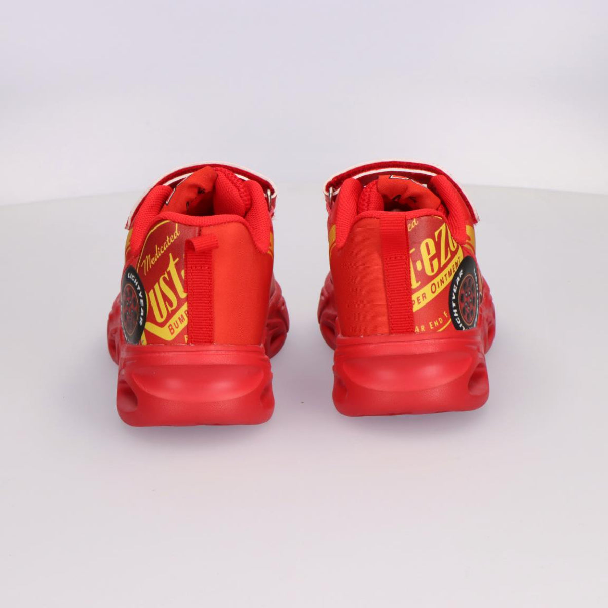 Disney Cars Kinder Sneaker mit Licht leichte Freizeitschuhe für Schule Spielplatz und Alltag