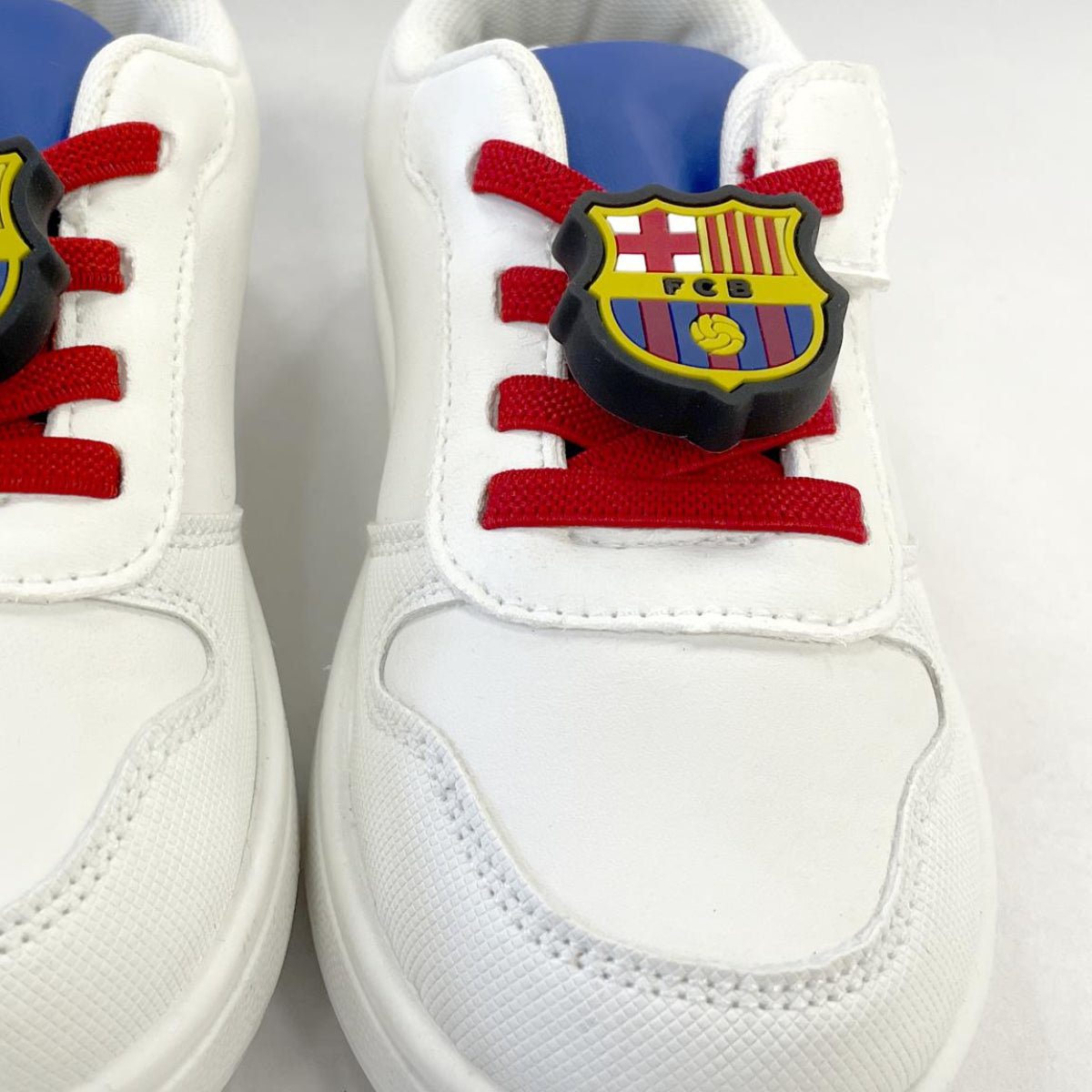FC Barcelona Sportlich Kinder Sneaker Schuhe Ideal für Schule und Alltag