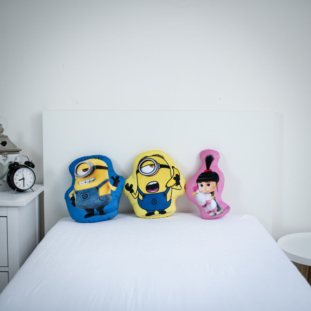 Minions Carl Formkissen 35 cm Dekokissen Kuschelkissen mit weicher Polarfleece Oberfläche
