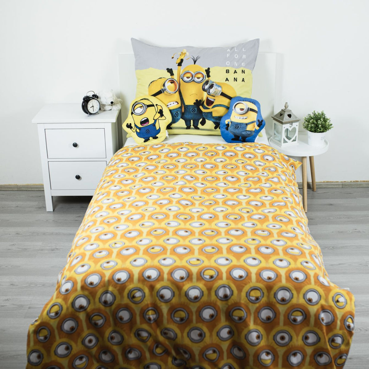 Minions Carl Formkissen 35 cm Dekokissen Kuschelkissen mit weicher Polarfleece Oberfläche