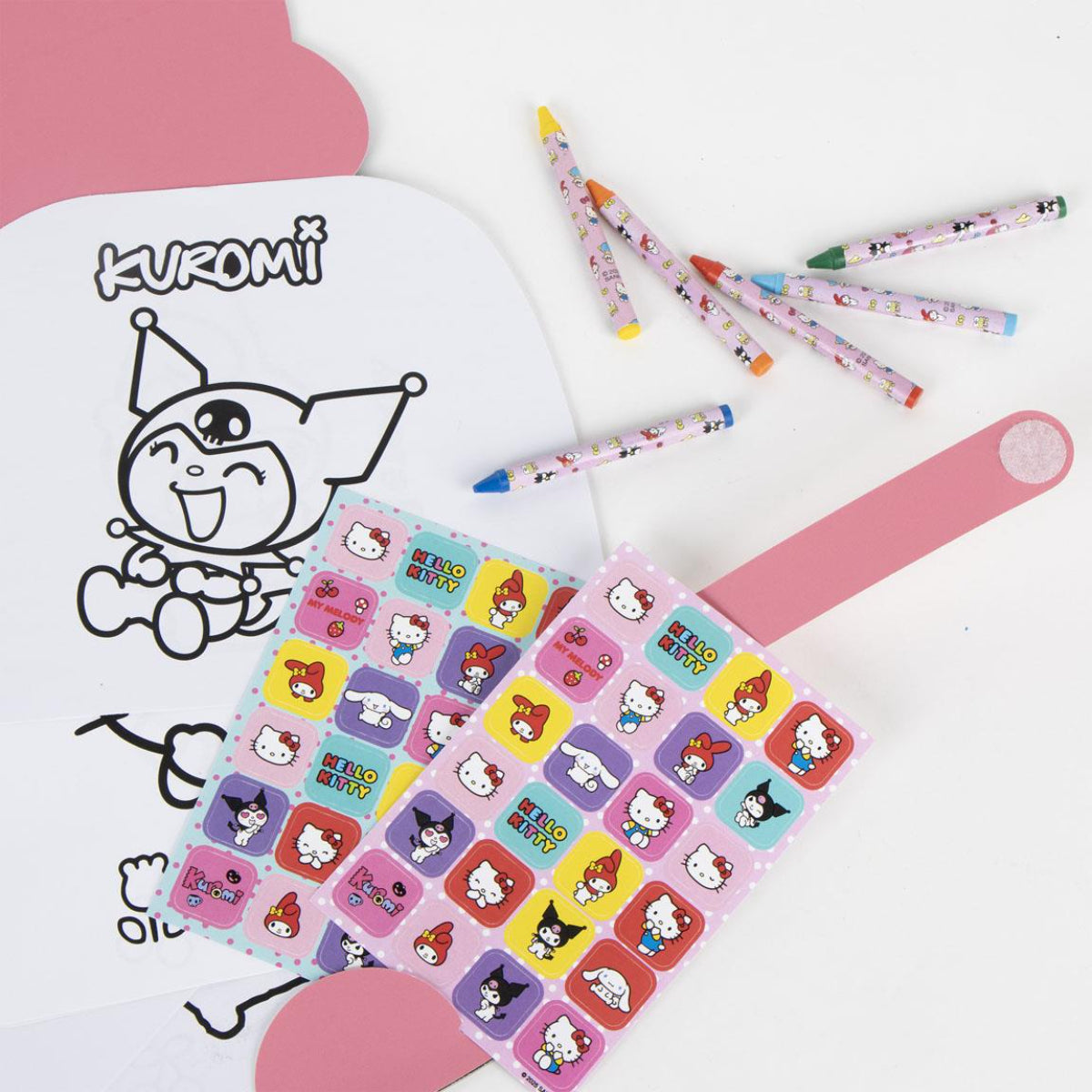Hello Kitty Malbuch Beschäftigungsalbum für Reise und Freizeit