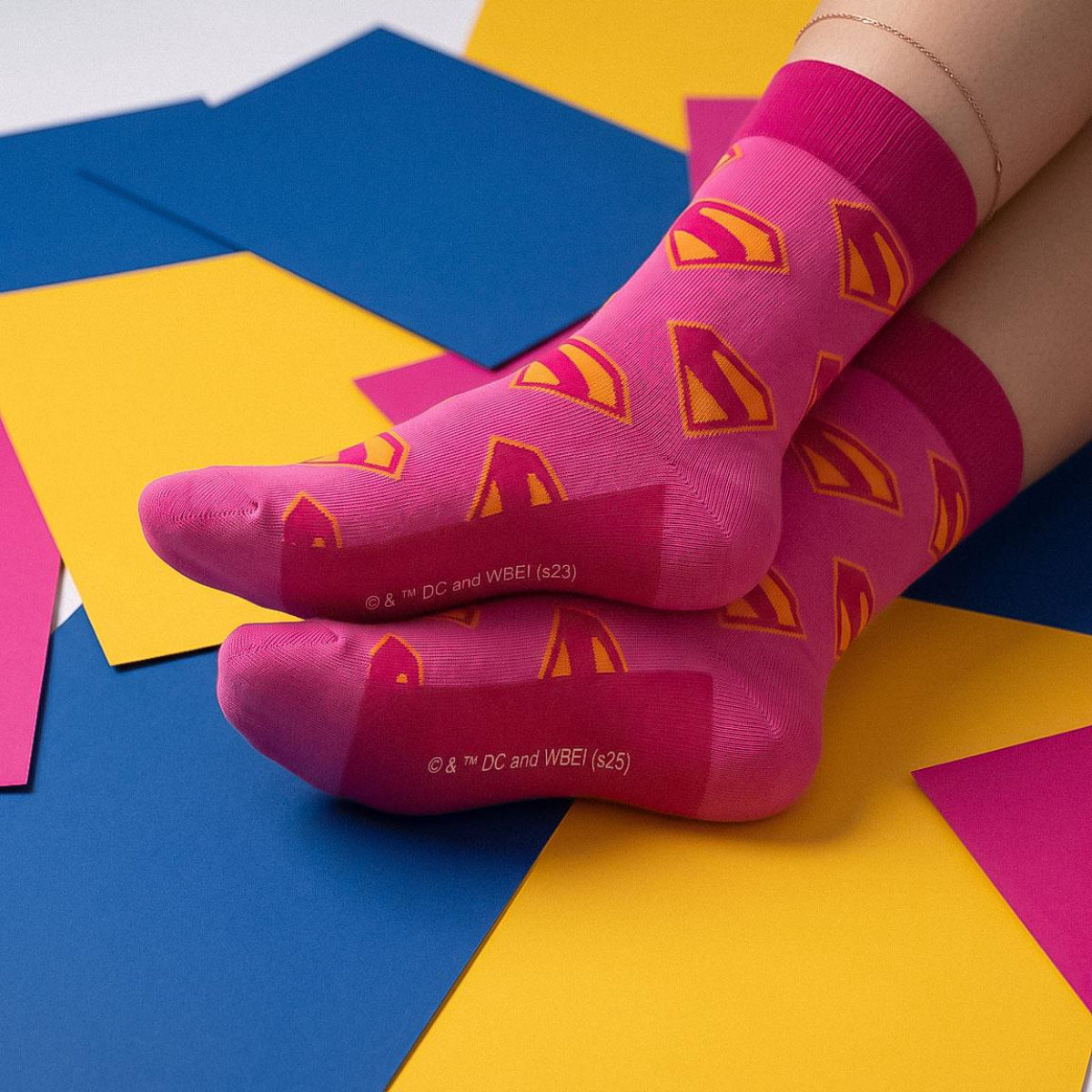 Superman Supergirl Erwachsenen Socken für Alltag Reisen und Zuhause