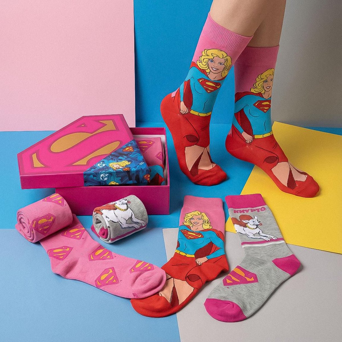 Superman Supergirl Socken für Erwachsene im praktischen 3er Set