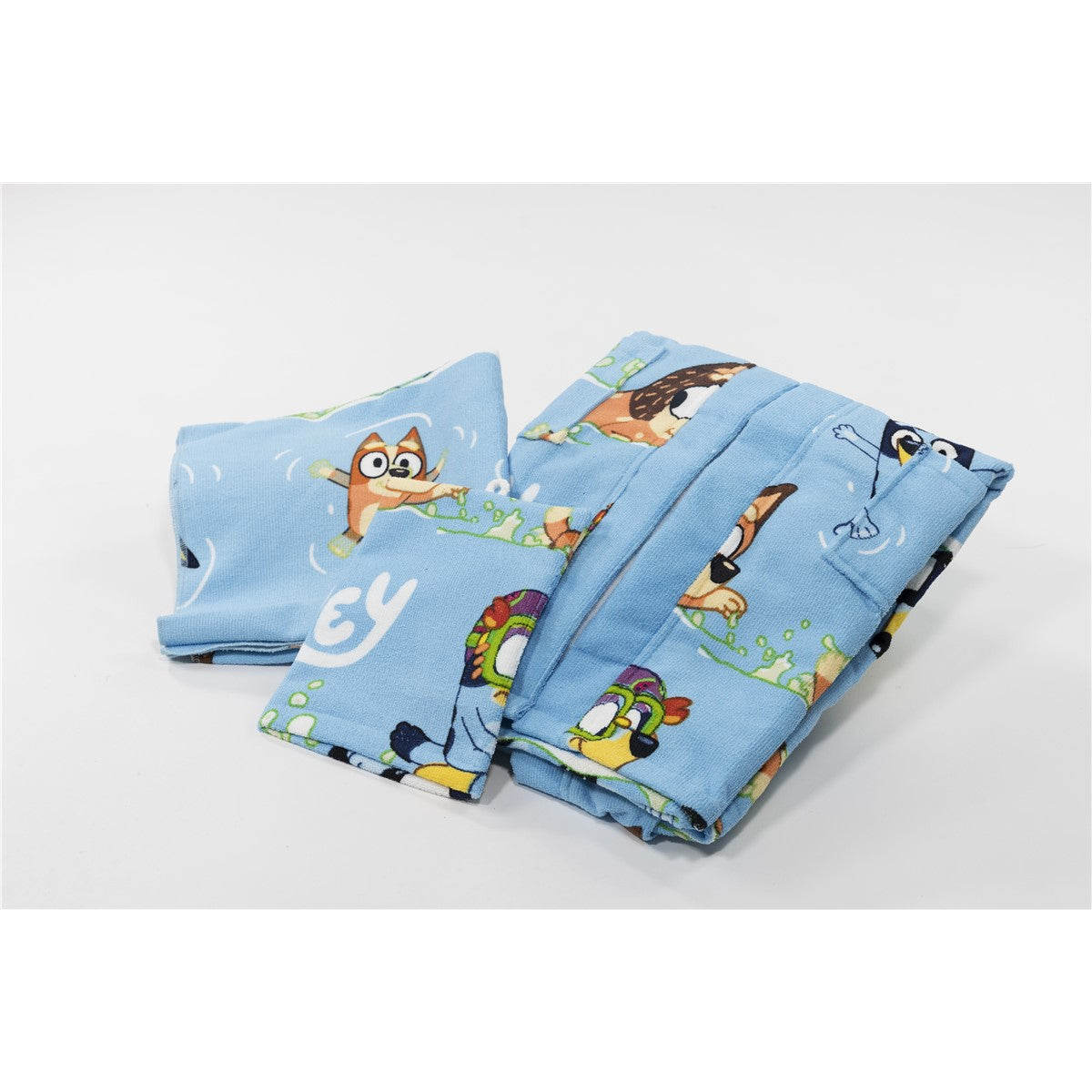 Bluey Kinder Badeset 3 teilig mit Bademantel Waschhandschuh und Handtuch 50 x 100 cm