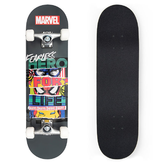 Marvel Fearless Skateboard – Robustes Holzboard mit rutschfestem Deck für sicheren Fahrspaß