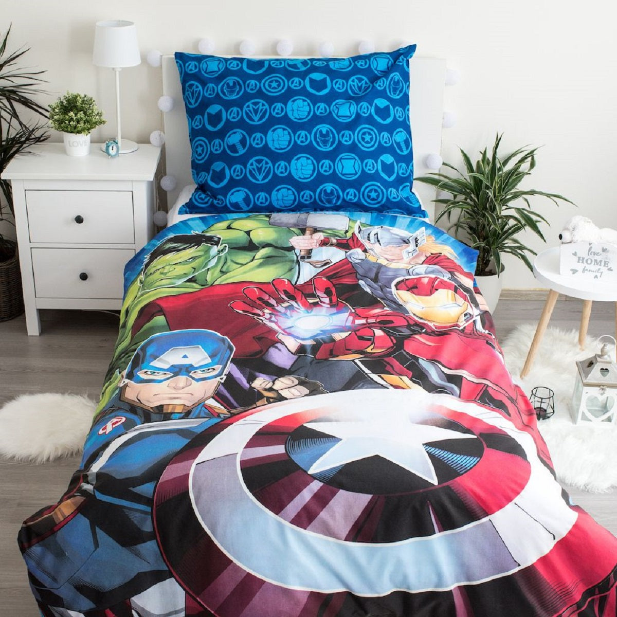 Marvel Avengers Bettbezug 140x200 cm & Kissenbezug 70x90 cm – Bettwäsche-Set mit Leuchteffekt