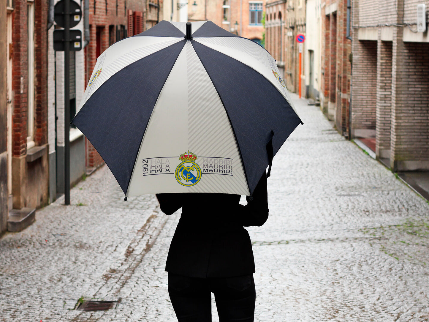 Real Madrid Regenschirm Stockschirm 96 cm mit gebogenem Griff