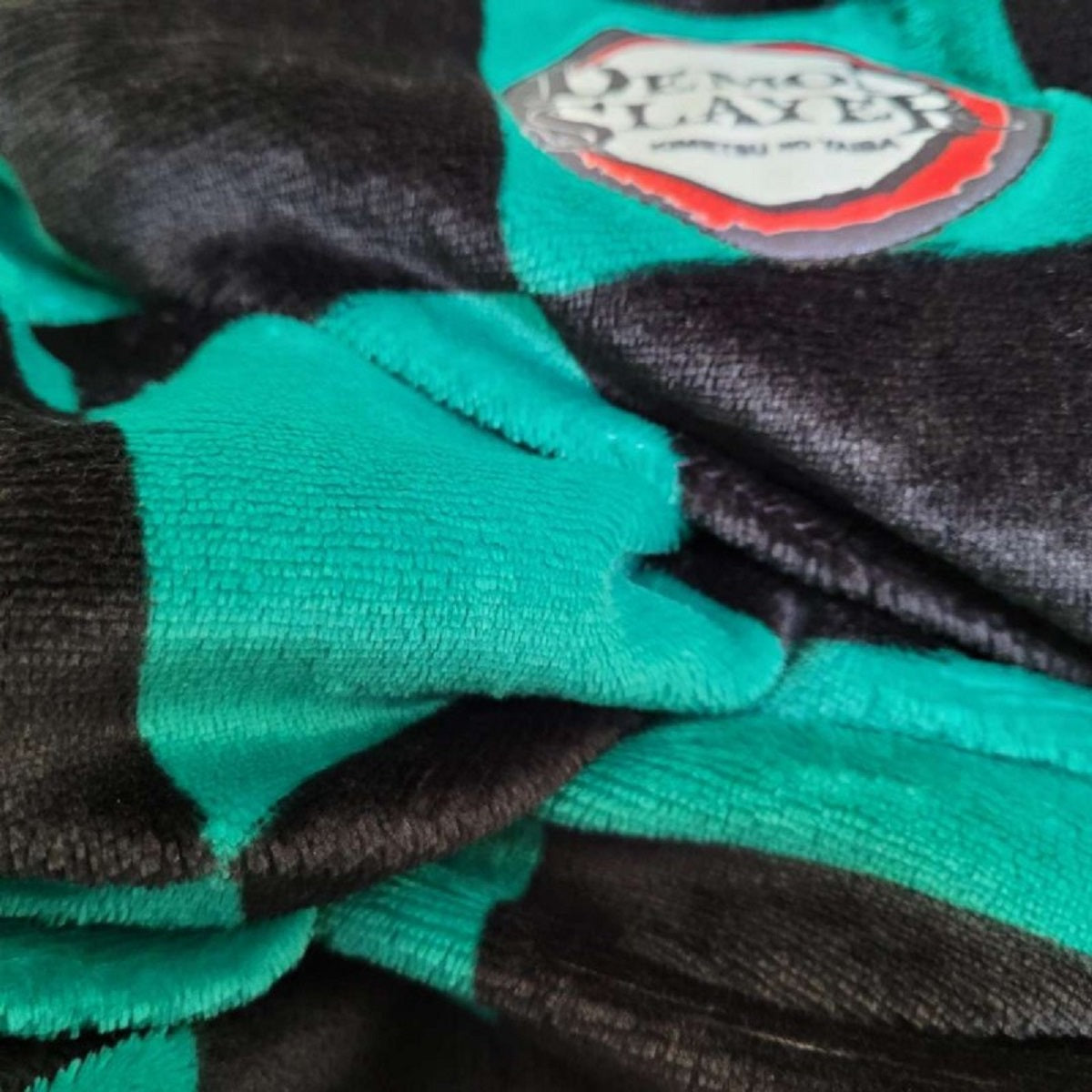 Demon Slayer Hoodie Blanket Medium 75 × 70 cm Kuscheldecke mit Ärmeln und Kapuze Oversize