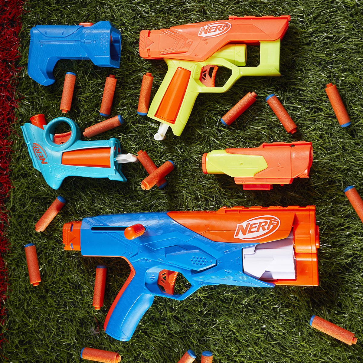 Nerf F8633 N Series Gear Up Pack mit 3 Blastern 18 N1 Darts Schaft und Visier ab 8 Jahre