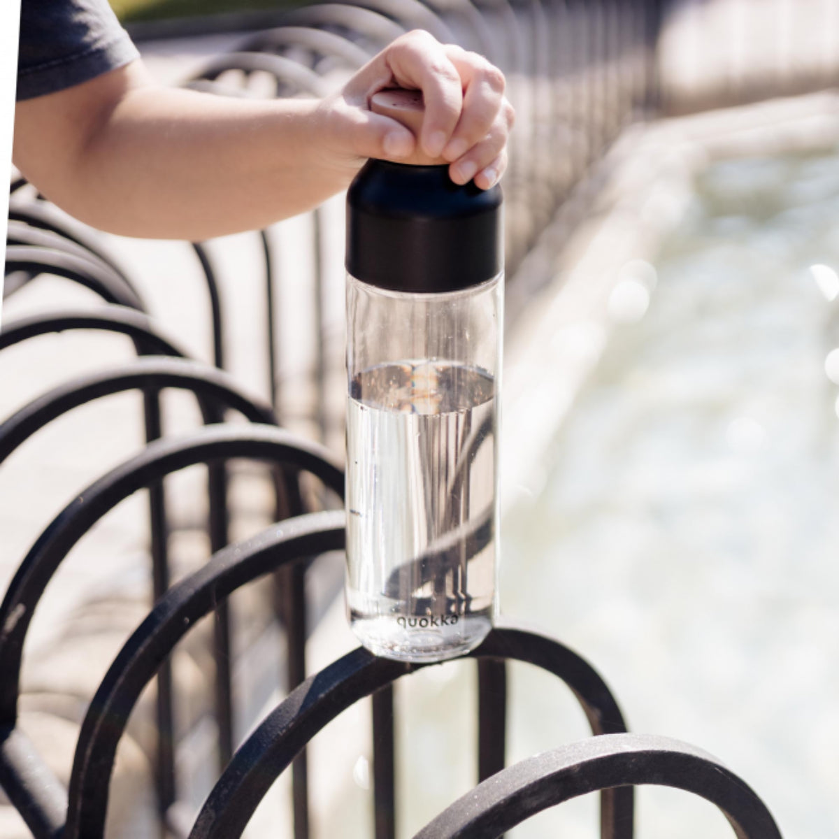 Quokka Trinkflasche 840 ml Black Ecozen auslaufsicher