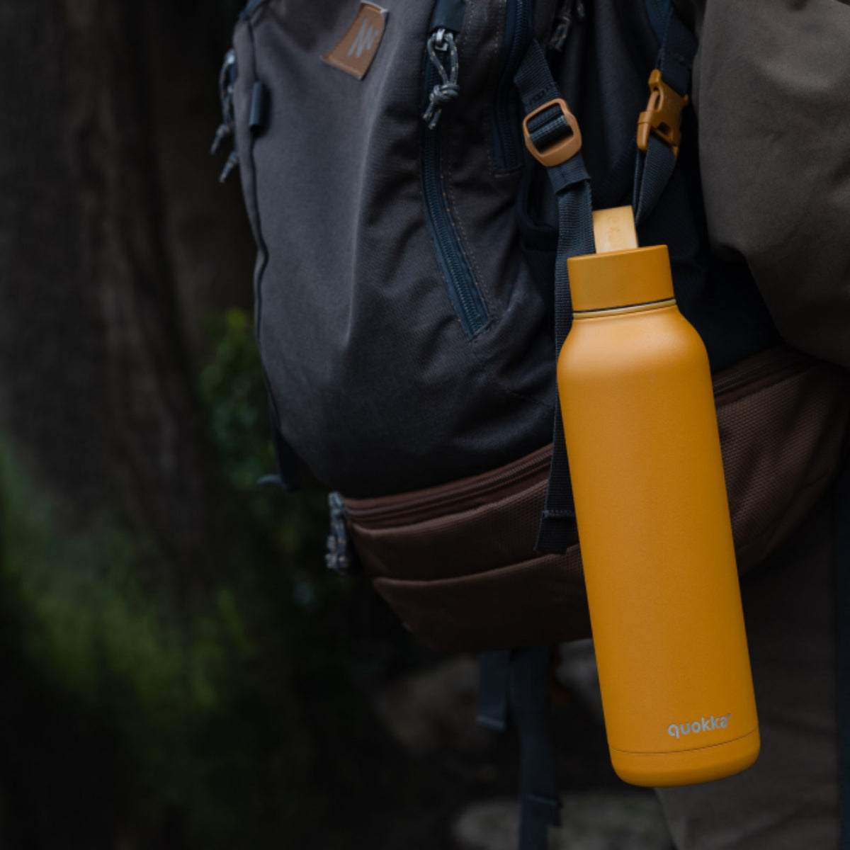 Quokka Edelstahl Trinkflasche isoliert 630 ml Thermoflasche mit Trageschlaufe