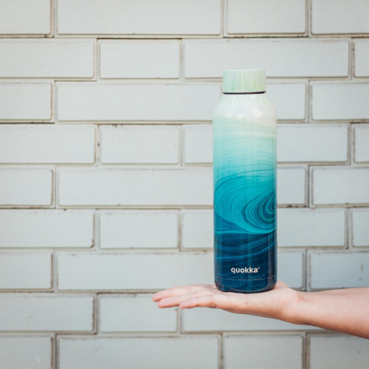 Quokka Solid Trinkflasche 630 ml OCEAN Edelstahl Doppelwandig Heiß Kalt isoliert